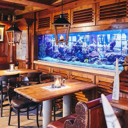 Moby Dick Hotel & Ferienwohnungen Вустров Екстер'єр фото