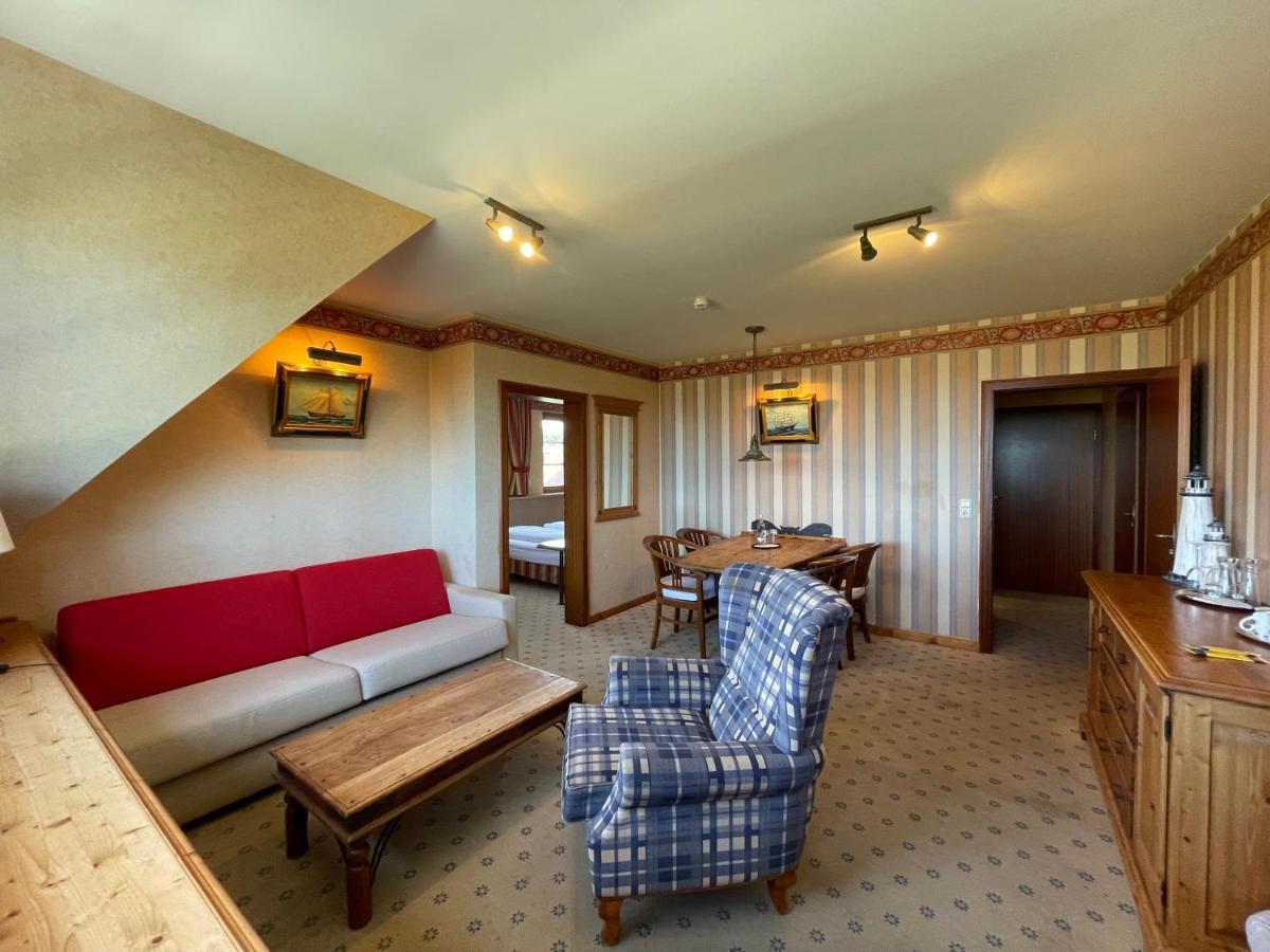 Moby Dick Hotel & Ferienwohnungen Вустров Екстер'єр фото